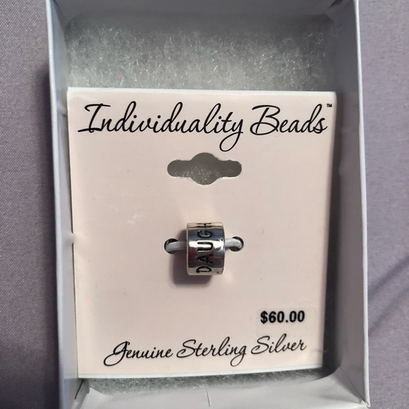 Kohl’s Daughter Individuality bracelet charm - Picture 2 of 6